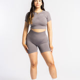 SHAPE ME FITTED CROP - LIGHT GREY